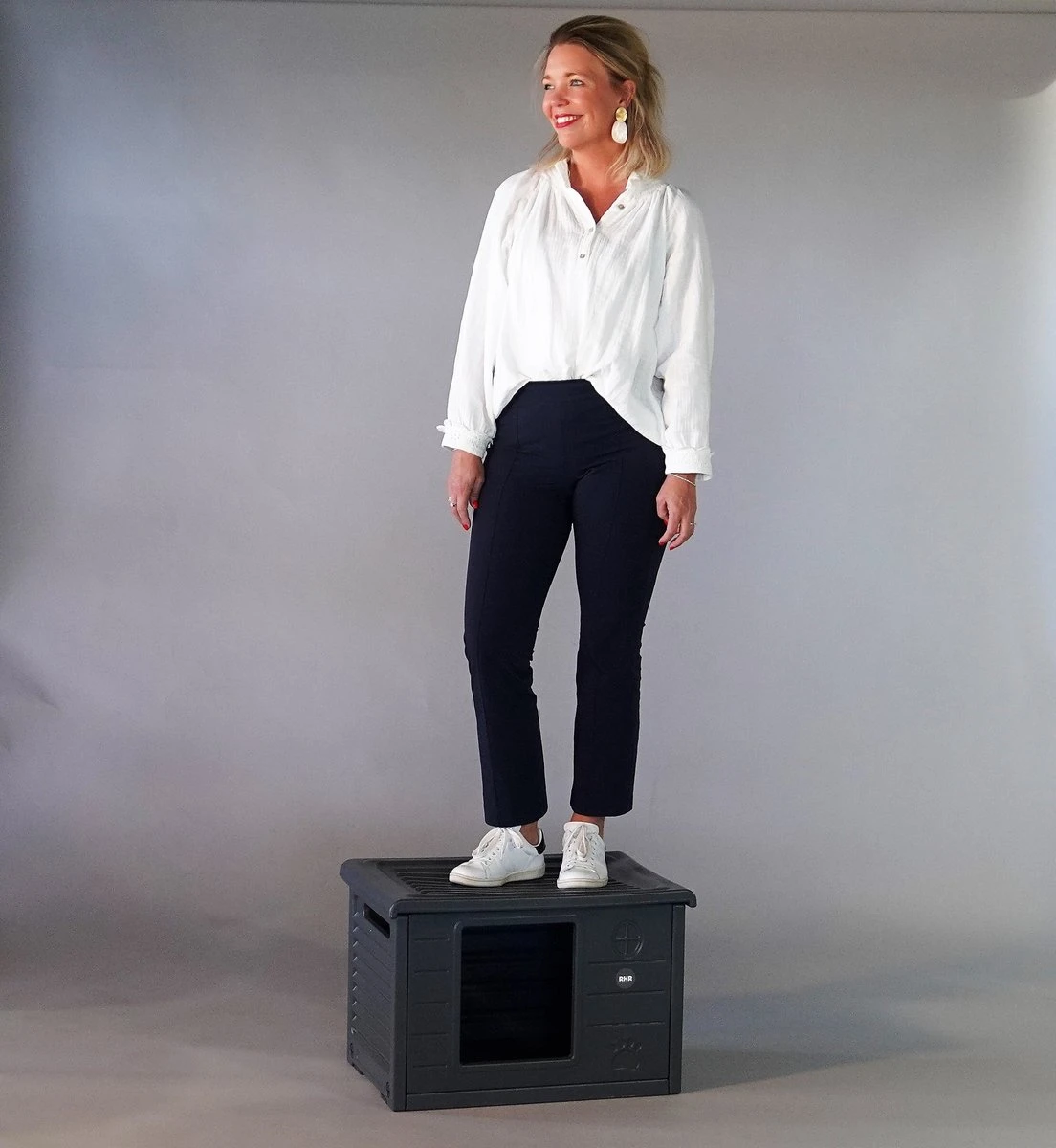 RHRQuality Kattenhuis Voor Binnen En Buiten Kattenhok Villa De Luxe Grijs 9 RHRQuality Kattenhuis Voor Binnen En Buiten Kattenhok Villa De Luxe Grijs - Afbeelding 9