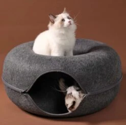 Merkloos A.K.A. Kattentunnel En Kattenmand In-1 – Kattenspeelgoed Speeltunnel Kattenhuis – Kattenhol Rond Kattenspeeltjes - Cat Cave Donut - Antraciet Vilt 11 Merkloos A.K.A. Kattentunnel En Kattenmand In-1 – Kattenspeelgoed Speeltunnel Kattenhuis – Kattenhol Rond Kattenspeeltjes - Cat Cave Donut - Antraciet Vilt -PetSafe Huisdieren Verkoopwinkel 1200x1195 7