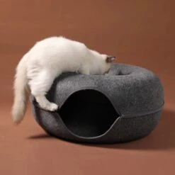 Merkloos A.K.A. Kattentunnel En Kattenmand In-1 – Kattenspeelgoed Speeltunnel Kattenhuis – Kattenhol Rond Kattenspeeltjes - Cat Cave Donut - Antraciet Vilt 14 Merkloos A.K.A. Kattentunnel En Kattenmand In-1 – Kattenspeelgoed Speeltunnel Kattenhuis – Kattenhol Rond Kattenspeeltjes - Cat Cave Donut - Antraciet Vilt -PetSafe Huisdieren Verkoopwinkel 1200x1200 548