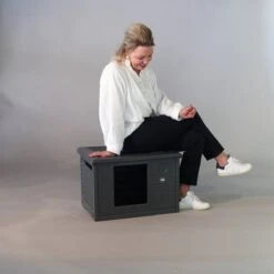 RHRQuality Kattenhuis Voor Binnen En Buiten Kattenhok Villa De Luxe Grijs 14 RHRQuality Kattenhuis Voor Binnen En Buiten Kattenhok Villa De Luxe Grijs -PetSafe Huisdieren Verkoopwinkel 1200x1200 638