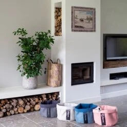 District 70 Cozy - Knusse Kattenmand Met Wasbaar Kussentje - 35x35x30cm In 4 Kleuren Beschikbaar - Merengue -PetSafe Huisdieren Verkoopwinkel 1200x1200 90