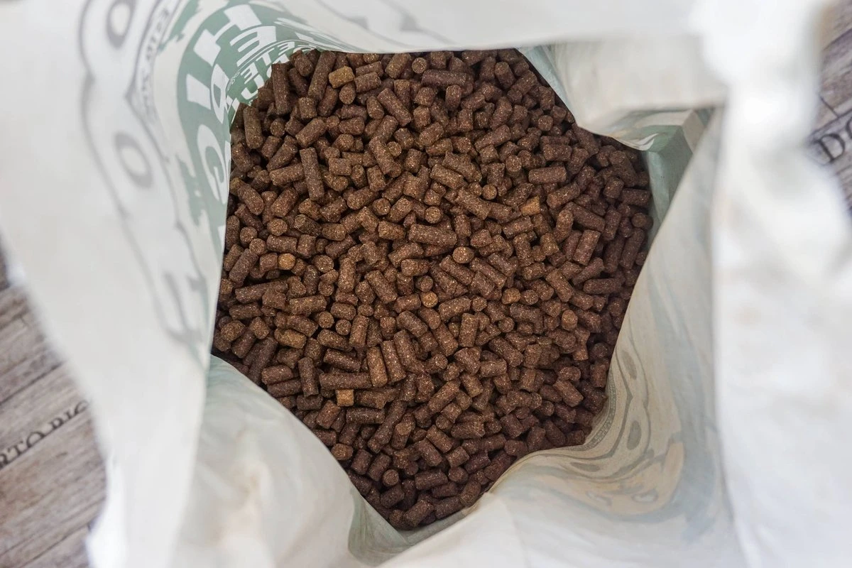 WOOOF Regular 18KG - Geperst Hondenvoer - Geperste Hondenbrokken - Droogvoer - 18KG 4 WOOOF Regular 18KG - Geperst Hondenvoer - Geperste Hondenbrokken - Droogvoer - 18KG - Afbeelding 4